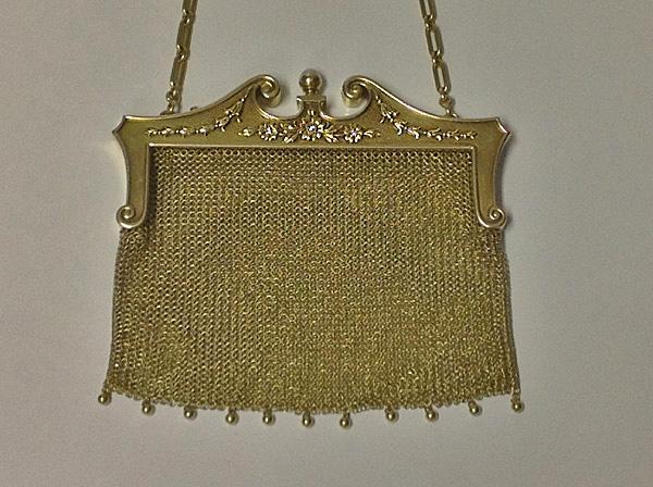 Art Nouveau Gold Diamond Pearl mesh link purse, C.1910.