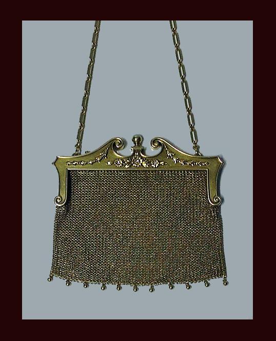 Art Nouveau Gold Diamond Pearl mesh link purse, C.1910.