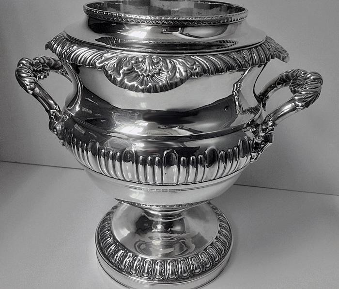 Fine Pair of Antique Georgian Old Sheffield Plate Wine Coolers, English, C.1815.