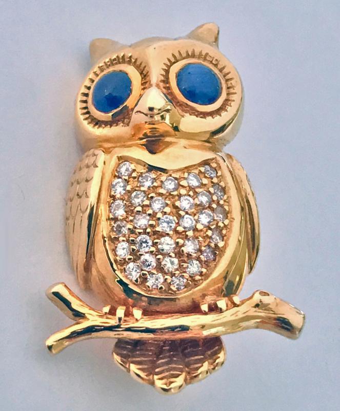 Boucheron 18K Diamond and Sapphire Owl Brooch Pin, 20th century