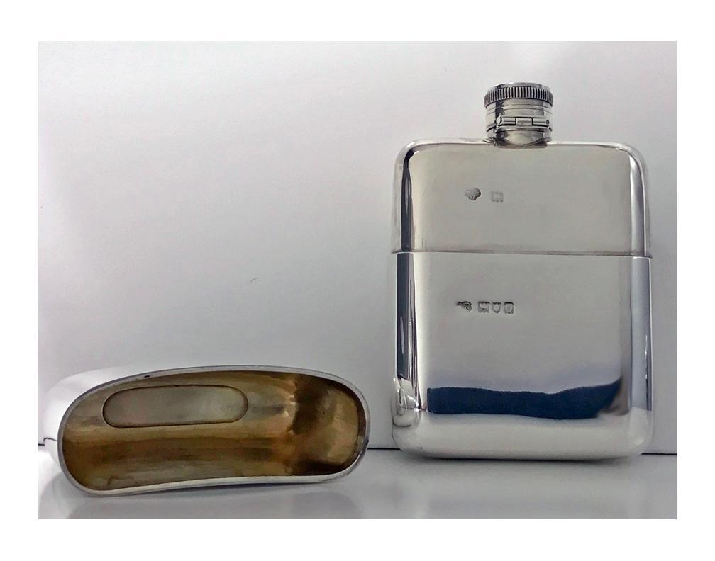 English heavy large Silver flask, London 1909, Goldsmiths & Silversmiths Co