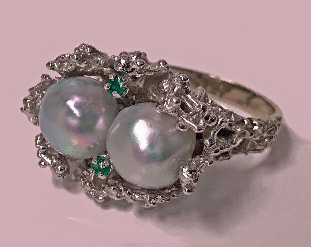 Modern Abstract Nugget 14K white Gold, Pearl and Emerald Ring, C.1970