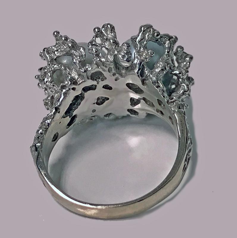 Modern Abstract Nugget 14K white Gold, Pearl and Emerald Ring, C.1970