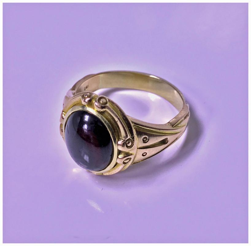 Antique 19th century 14K rose Gold carbuncle Ring, C.1880