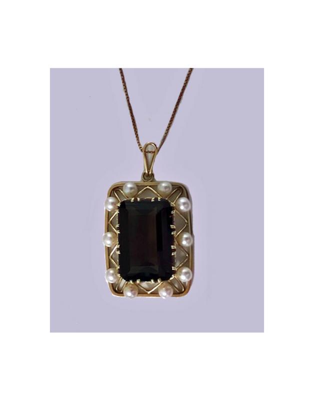 Mid-century 14K quartz and cultured pearl Pendant Necklace, C.1960.