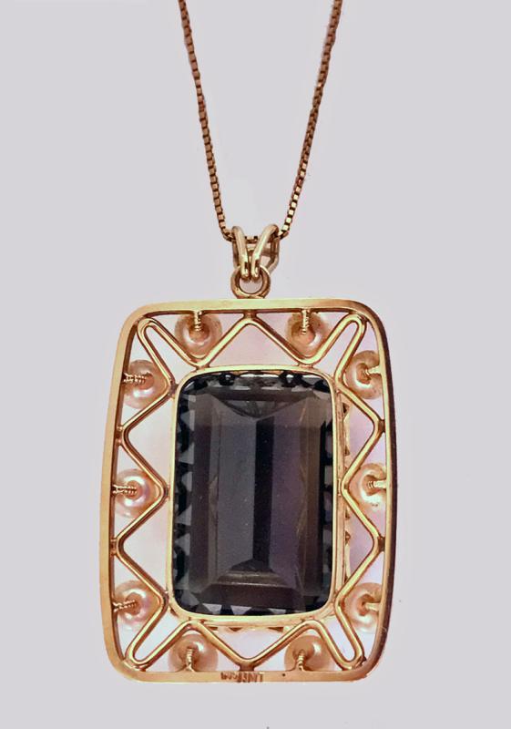 Mid-century 14K quartz and cultured pearl Pendant Necklace, C.1960.