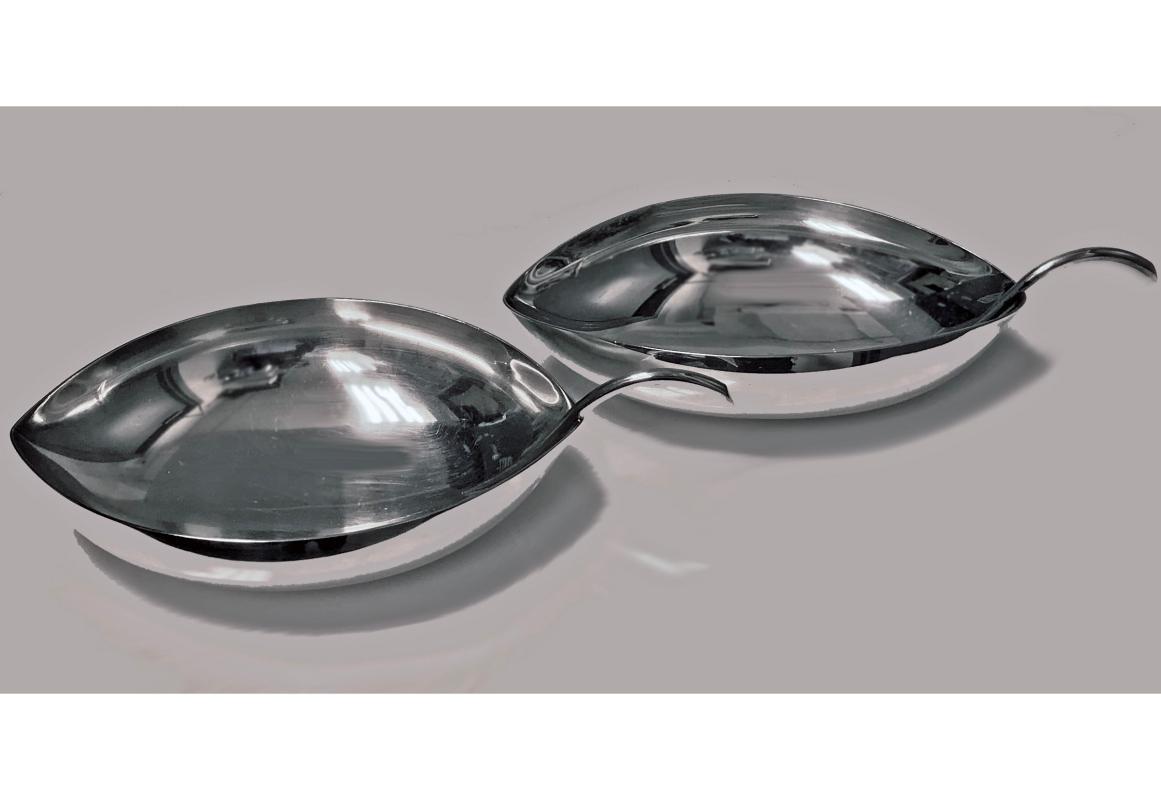 Pair of Christofle silvered metal bowls designed by Tapio Wirkkala (1915-1985) for Christofle