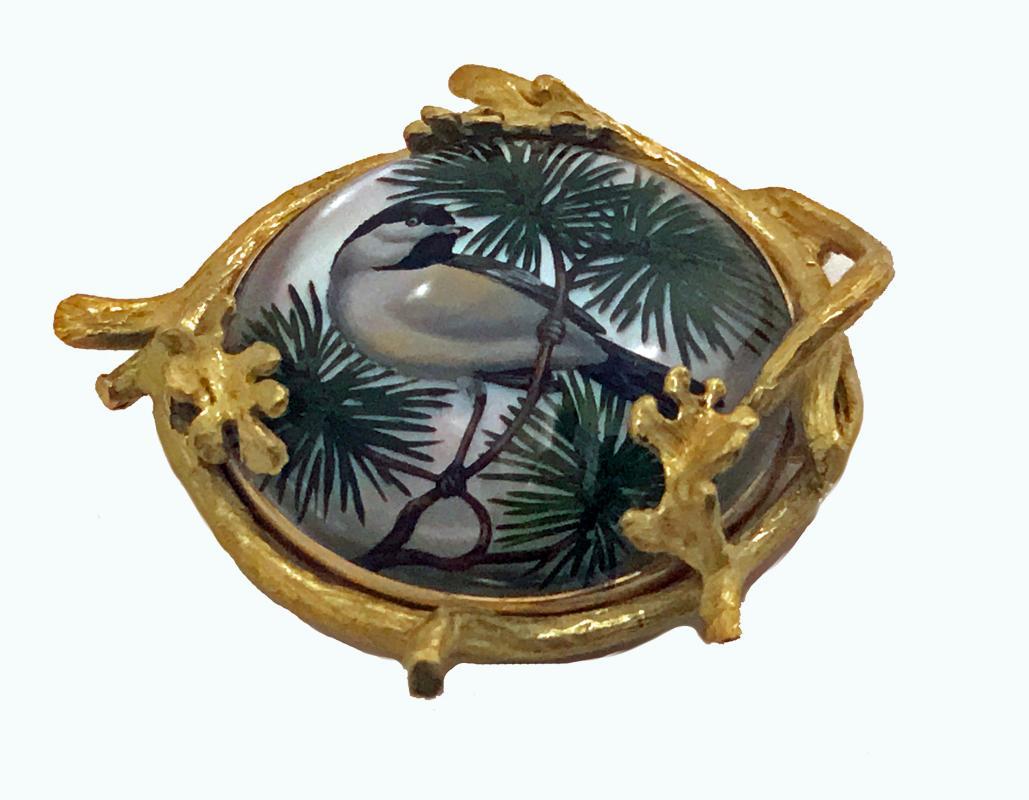 Very fine 18K Reverse Intaglio Painted Crystal Pendant Brooch, C.1900