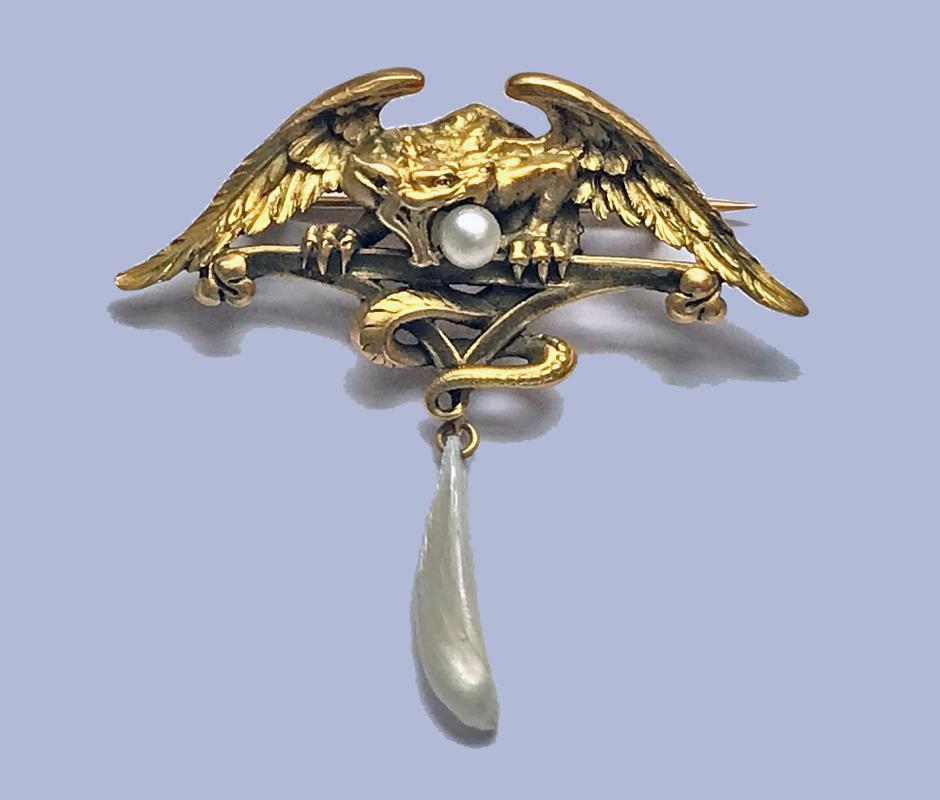 French Art Nouveau 18K mythological brooch Pendant, C.1900