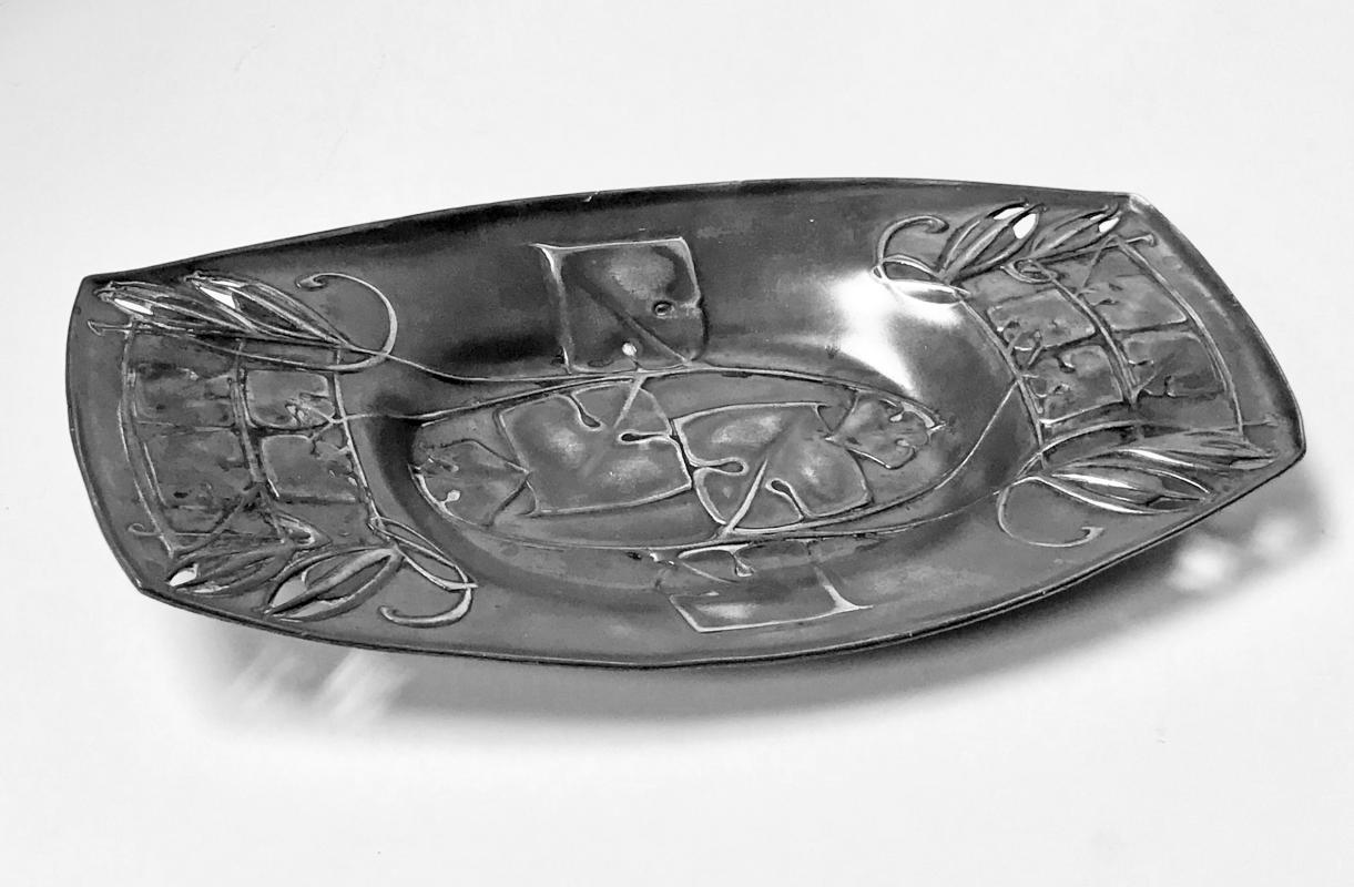 Archibald Knox for Liberty and Co Arts and Crafts Pewter Cake Dish, C.1904