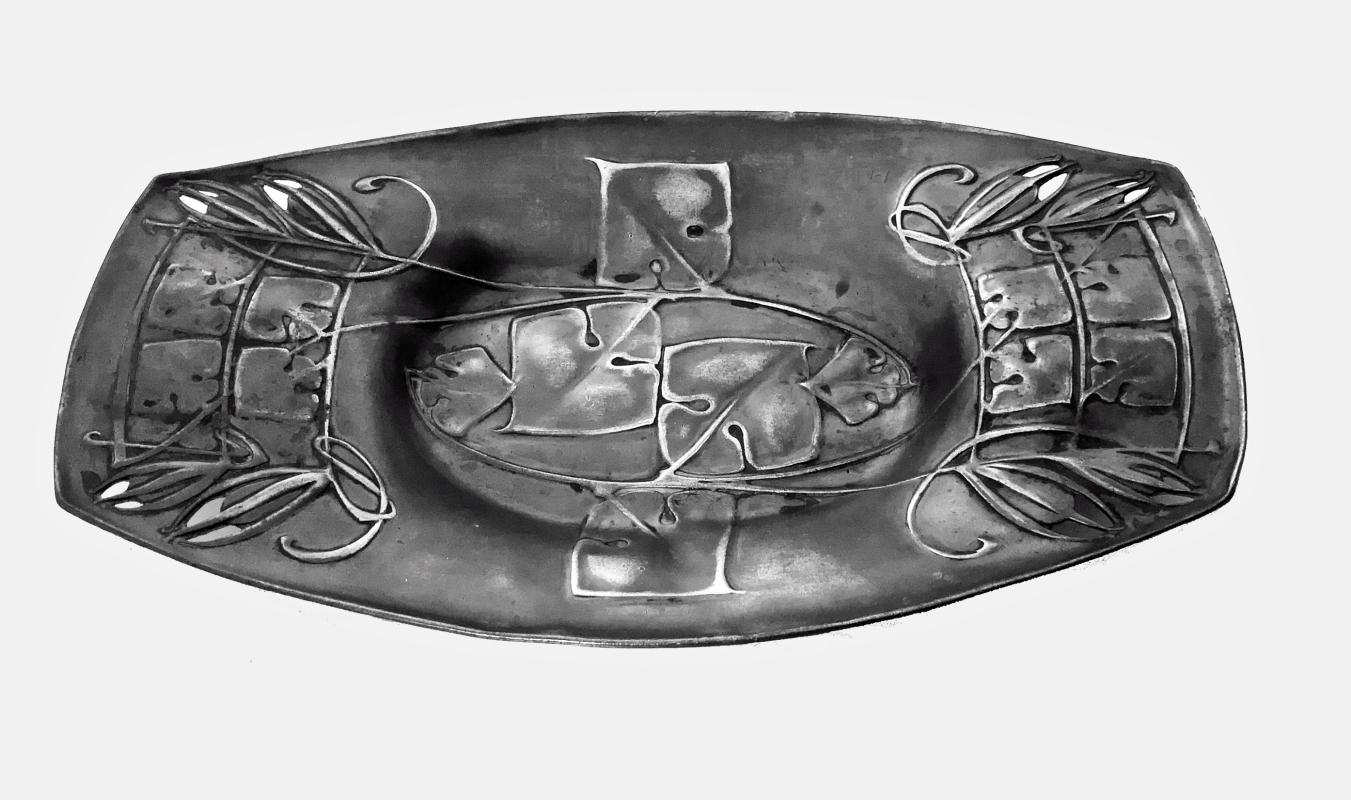 Archibald Knox for Liberty and Co Arts and Crafts Pewter Cake Dish, C.1904