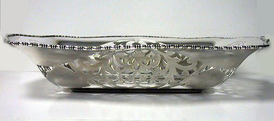 English Silver hallmarked Bread or Fruit Dish, 1931, Emile Viner