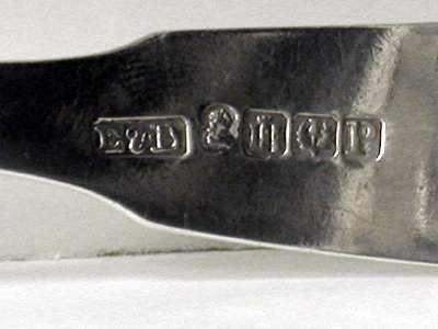 Pair of Scottish Georgian Silver Fiddle Shell Ladles, Edinburgh 1821