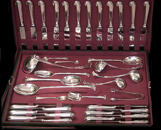 Antique 110 piece English Onslow silver plate Flatware Suite, Walker & Hall C.1900