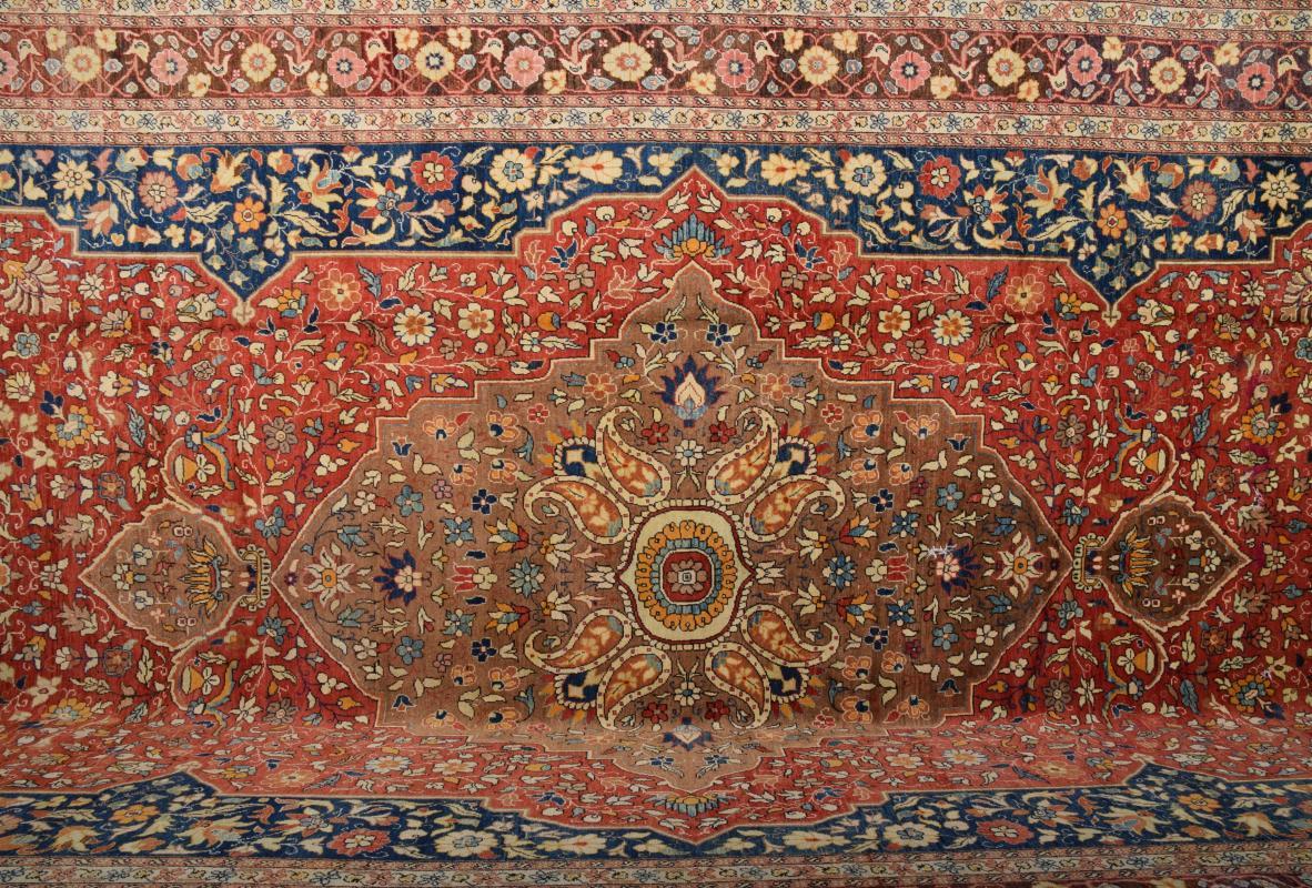 Ushak Rug