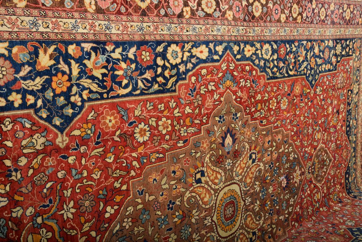 Ushak Rug