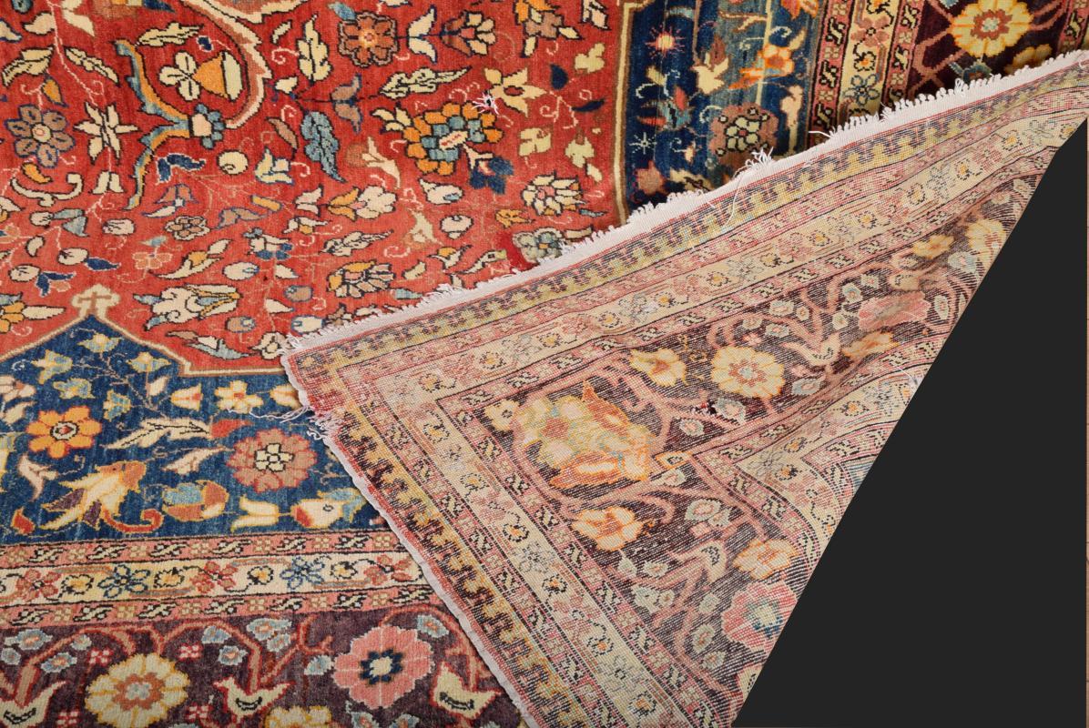 Ushak Rug
