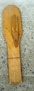OLD MITTEN STRETCHER/FORM