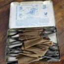 COIL CURLERS COMPACT TIN/CONTENTS-LADY IMAGE
