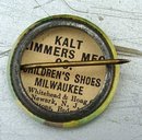 I WEAR K-Z SHOES ADVERTISING CELLULOID PINBACK-BOY IMAGE