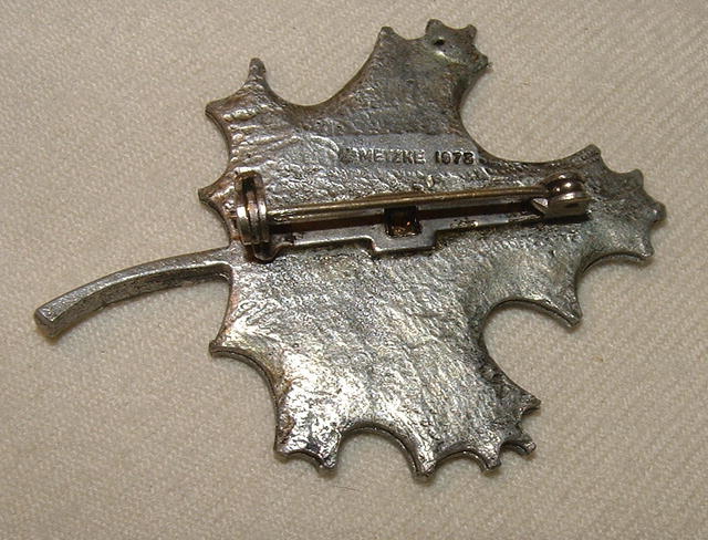 1978 Metzke Pewter Maple Leaf Brooch
