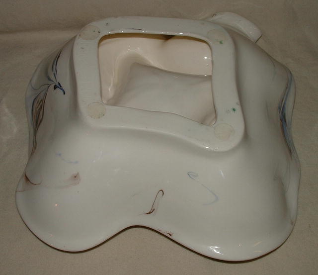 1979 Signed White/Blue/Brown Ceramic Ashtray