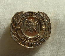 Vintage Retired Officers Association Life Member Tie Tack
