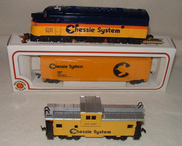 Vintage Bachmann HO Chessie System Locomotive, Freight Car, & Caboose