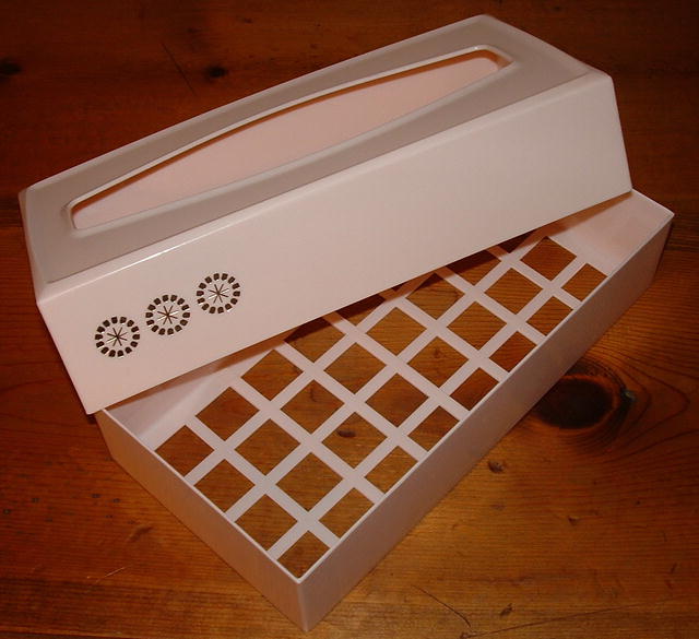 Vintage Mid-Century Pink Rubbermaid Tissue Holder