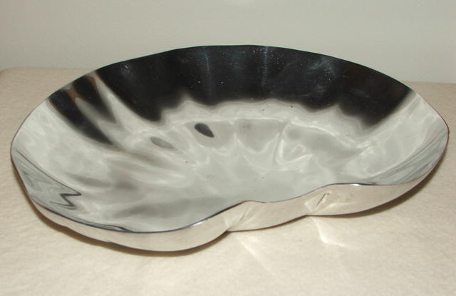 Hand-Crafted Mexican Pewter Shell-Shaped Server