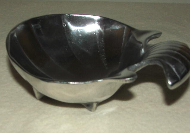 Hand-Crafted Mexican Pewter Shell-Shaped Server