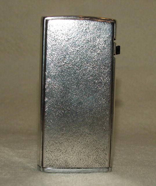 Vintage Ronson Varaflame Electronic Lighter - England