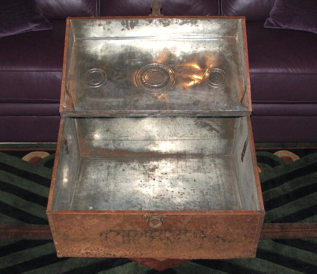 Large Antique Cremo Cigar Humidor Shipping Case