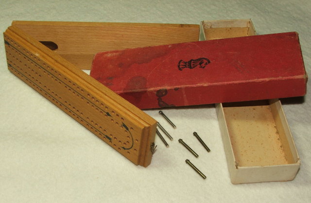 Vintage / Antique Drueke Folding Travel Cribbage Board