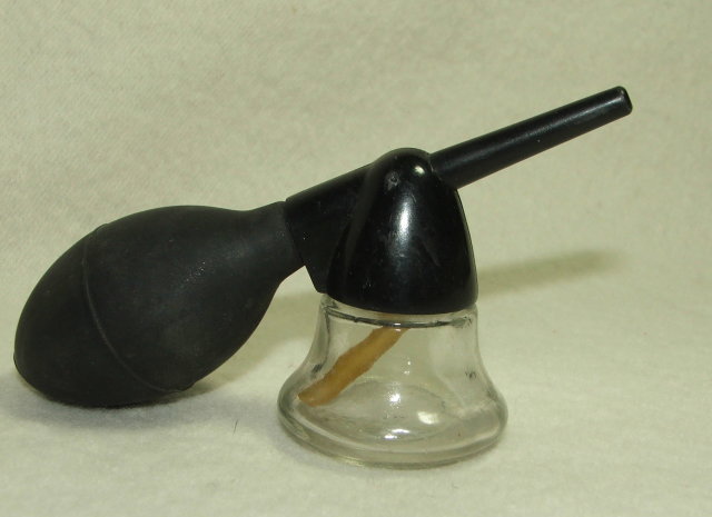 Vintage / Antique DeVILBISS Jr. Atomizer # 182-V in Box