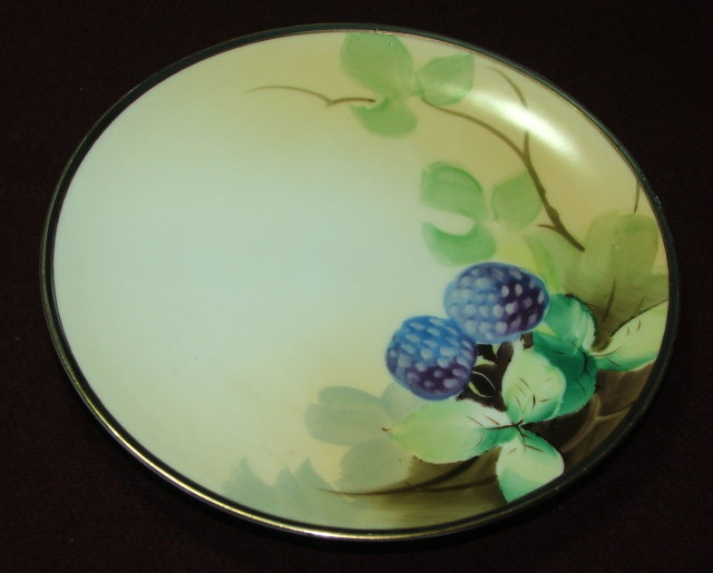 Antique Meito China Hand Painted Berry Motif Plate