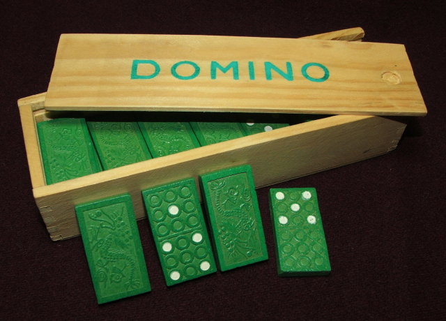 Vintage Green Domino Set in Wood Box From Germany
