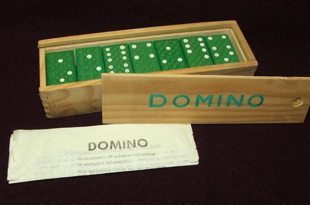 Vintage Green Domino Set in Wood Box From Germany