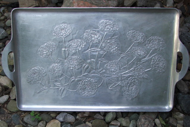 Large Vintage Wendell August Forge Aluminum Chrysanthemum Tray