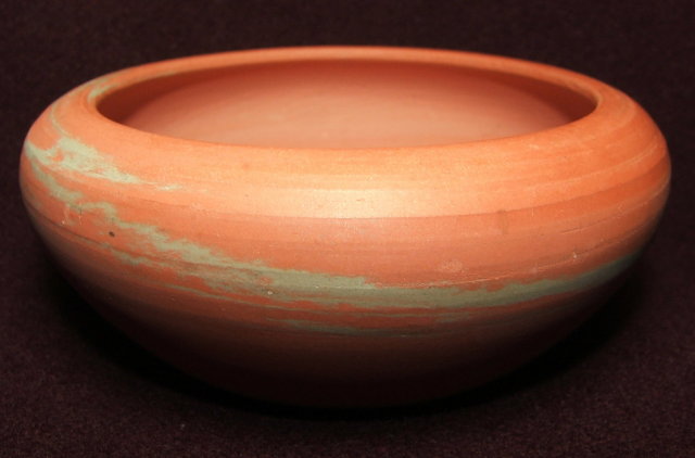 Vintage / Antique Unmarked Mission Swirl Pottery Bowl