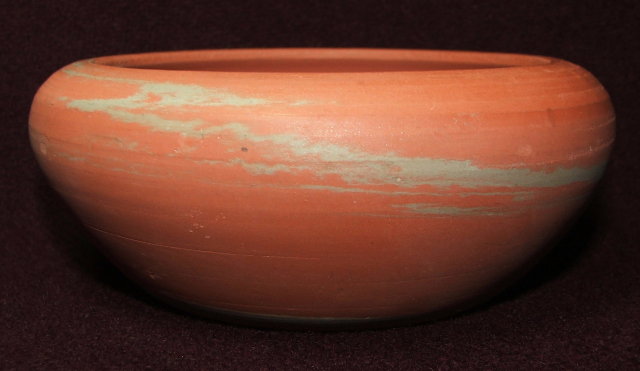 Vintage / Antique Unmarked Mission Swirl Pottery Bowl