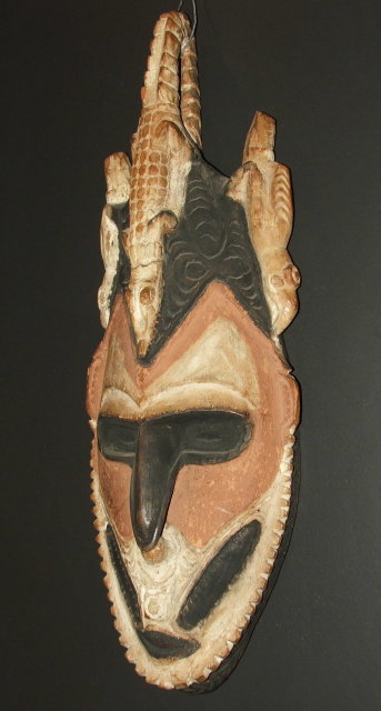 Vintage / Antique New Guinea Crocodile Mask