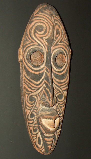 Vintage / Antique New Guinea Carved Gable Mask