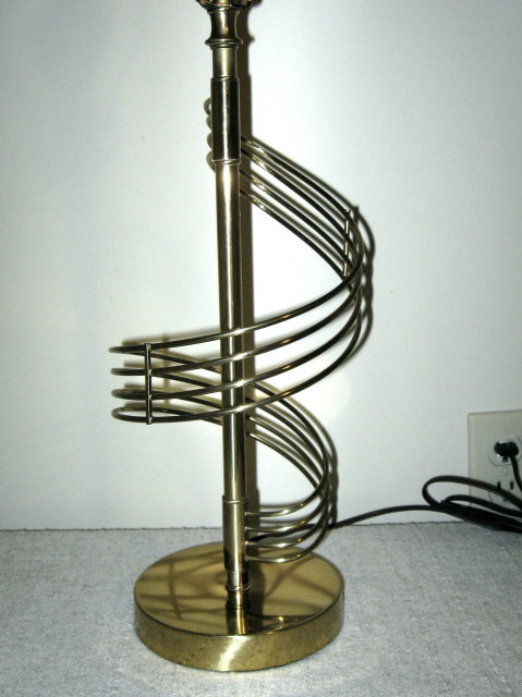 Mid-Century Spiral Brass Table Lamp