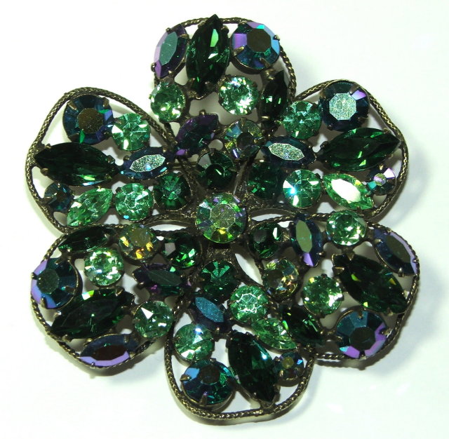 Brilliant Regency Peridot Green & Meridian Blue Rhinestone Brooch Pin