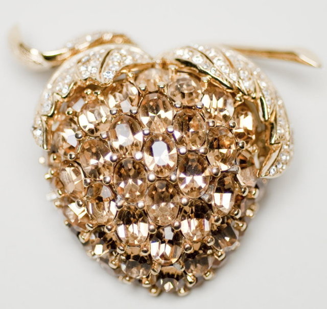 Fabulous Ciner Topaz Glass Stone and Rhinestone Strawberry Brooch Pin