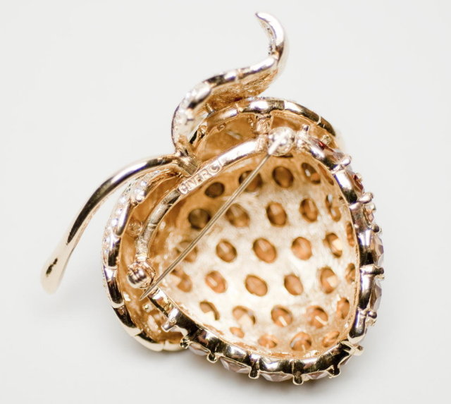Fabulous Ciner Topaz Glass Stone and Rhinestone Strawberry Brooch Pin
