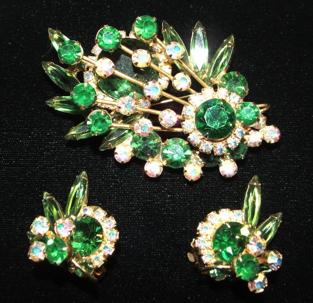 Vintage Green Glass & Aurora Borealis Rhinestone Floral Spray Broach and Earrings