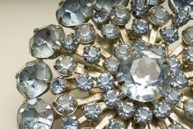 Vintage Light Sapphire Rhinestone Sunburst Brooch