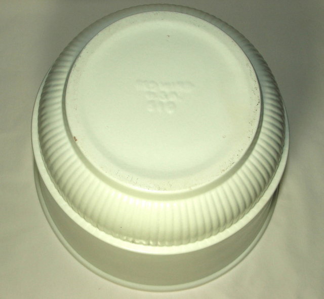Large Cream Red Wing Jardiniere With Apple Green Interior